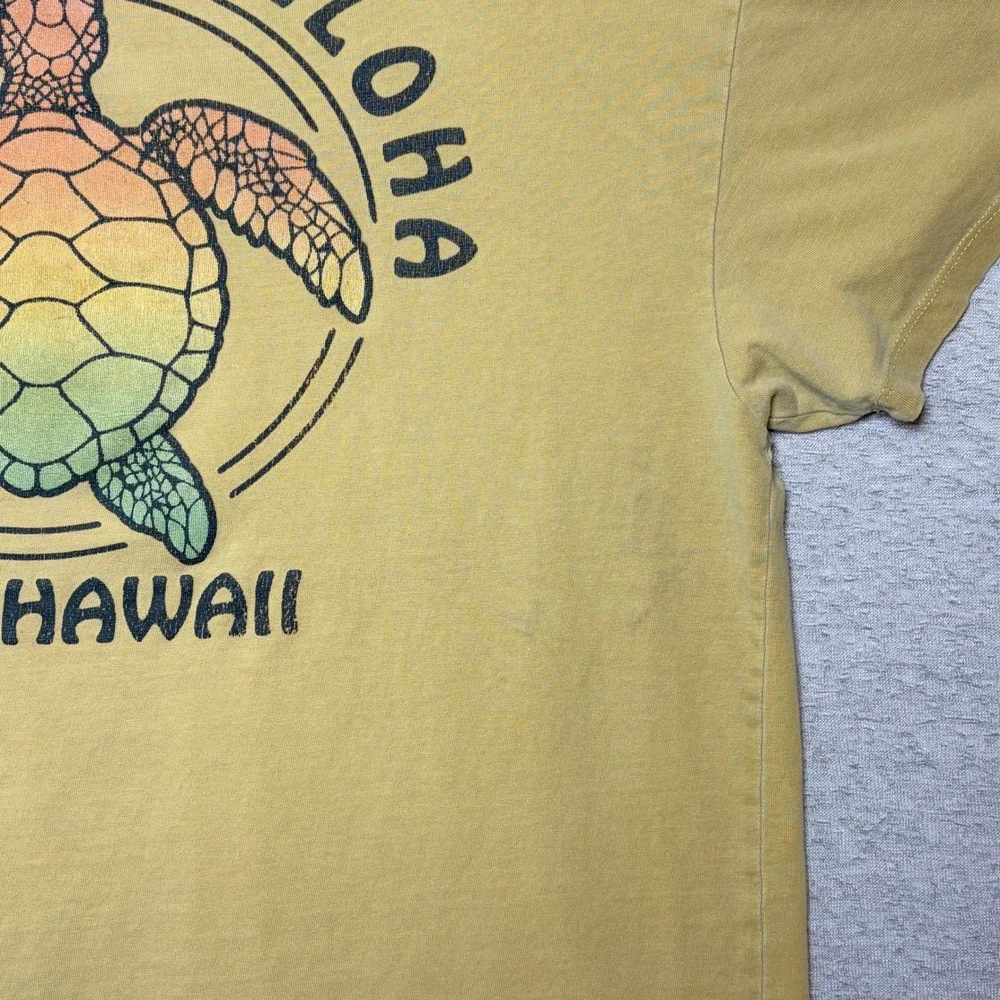 Mens Tshirt XL Yellow Hilo Hawaii Pocket Souvenir Tropical Cotton Tee